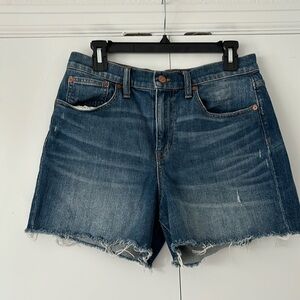 Madewell high rise denim shorts size 28